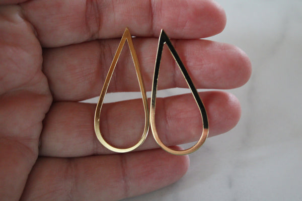golden minimalist teardrop post earrings