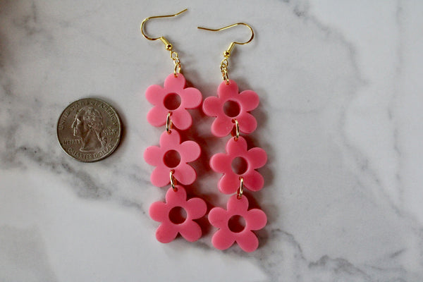 hot pink daisy dangle earrings