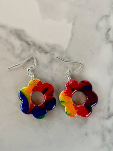 tie-dye daisy dangle earrings