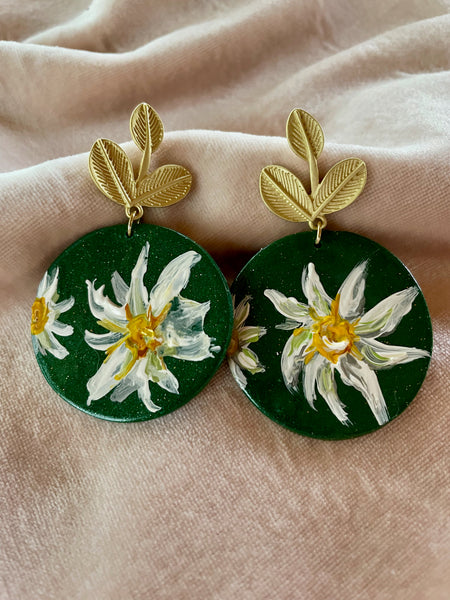 hand painted daisies polymer clay earrings