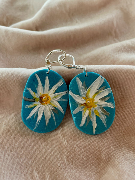 hand painted daisy polymer clay earrings