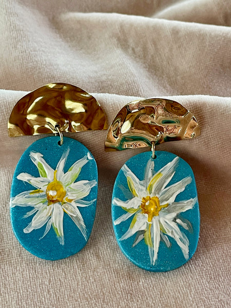 hand painted daisies polymer clay earrings