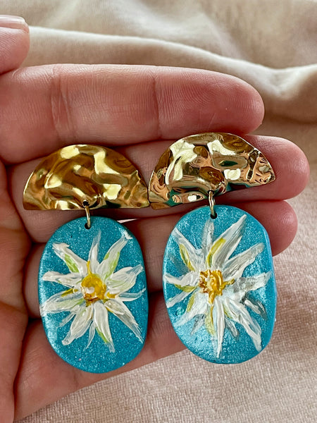 hand painted daisies polymer clay earrings