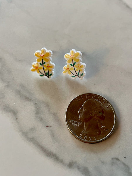 acrylic daisy stud earrings