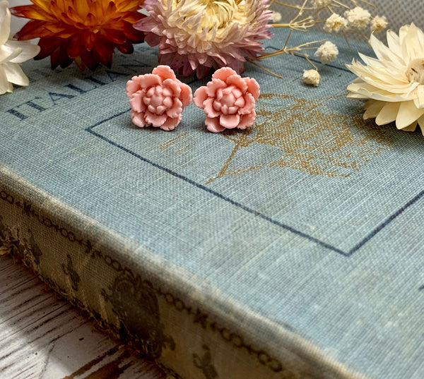 pink flower earrings // stud earrings // hypoallergenic // earrings // gift // jewelry // gift for mom // summer