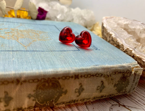 red heart earring // stud earring // red heart // hypoallergenic // heart earring / christmas // jewelry // gift // holiday