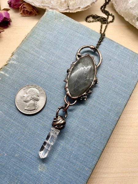 labradorite necklace // quartz // necklace // jewelry // gift // gift for her // gift for mom // summer // labradorite // bronze